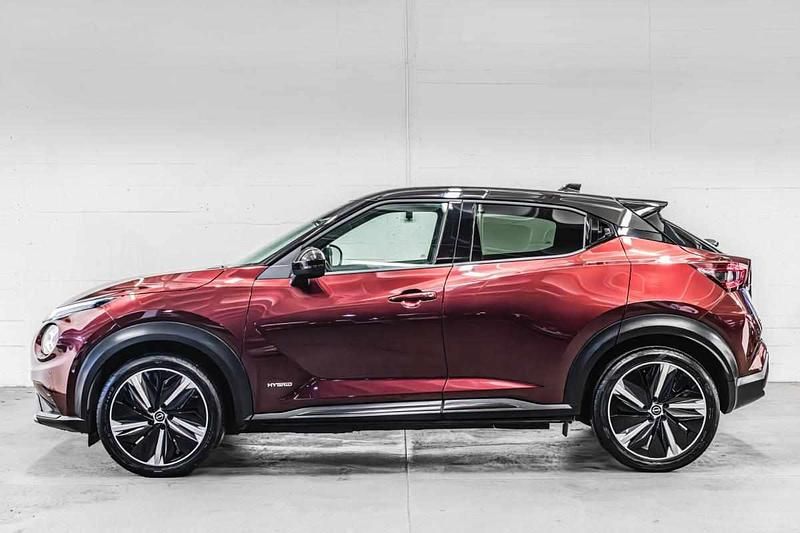 Usado Nissan Juke 143 HP (105 kW) 2023 Vermelho SUV