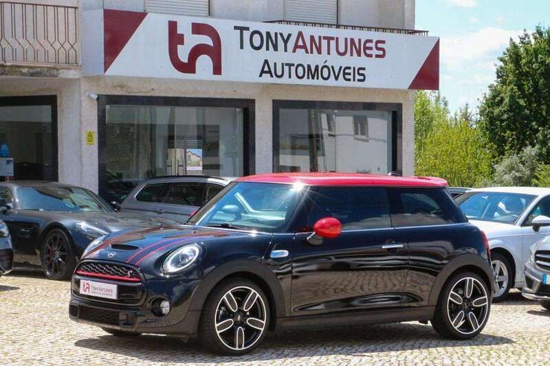 Preto Usado 2018 Mini Cooper Citadino | € 24.900 - Imagem 1/4