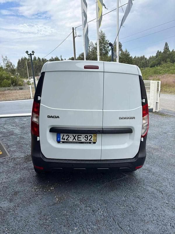Usado Dacia Dokker 75 HP (55 kW) 2019 Branco Monovolume