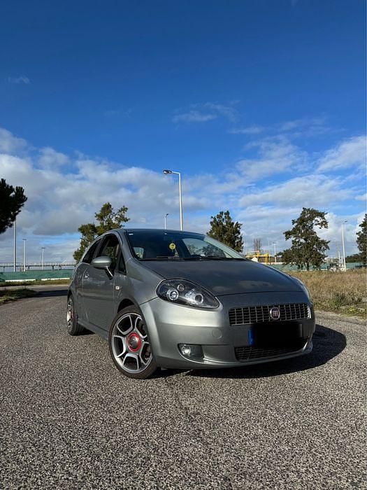 Usado 2008 Fiat Grande Punto Citadino | € 3.300 - Imagem 1/4