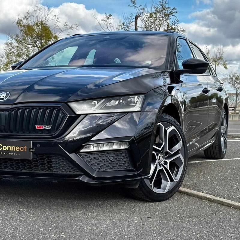 Usado Skoda Octavia 245 HP (180 kW) 2020 Preto Carrinha
