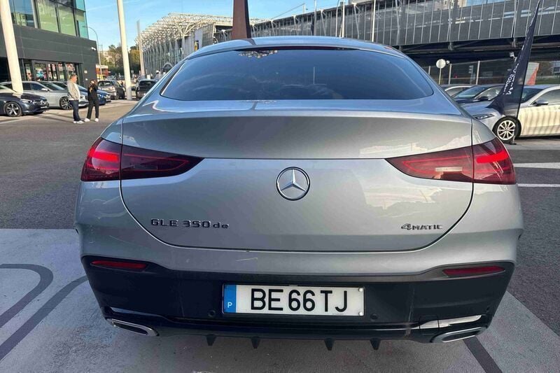 Usado Mercedes GLE350 333 HP (244 kW) 2023 Cinzento SUV
