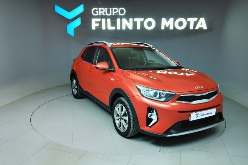 Vermelho Usado 2024 Kia Stonic SUV | € 17.390 (Preço justo) - Imagem 1/1