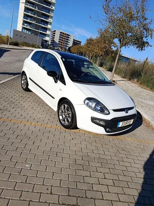 Usado 2010 Fiat Punto Evo Sport Citadino | € 4.000 (Bom preço) - Imagem 1/4