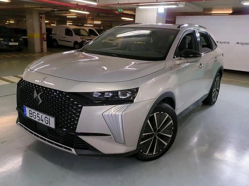 Cinza Usado 2024 DS Automobiles DS4 Rivoli SUV | € 34.800 - Imagem 1/4