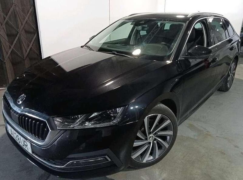 Preto Usado 2021 Skoda Octavia Style Carrinha | € 20.799 (Preço justo) - Imagem 1/4
