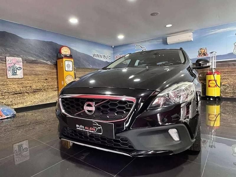 Usado Volvo V40 CC 115 HP (84 kW) 2014 Preto Carrinha
