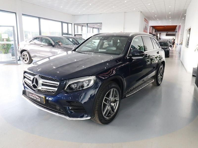 Usado Mercedes GLC250 AMG line 204 HP (150 kW) 2019 Azul SUV