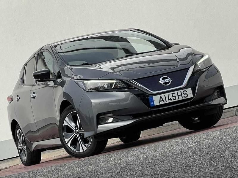 Cinza Usado 2021 Nissan Leaf N-Connecta Citadino | € 18.900 (Preço justo) - Imagem 1/4