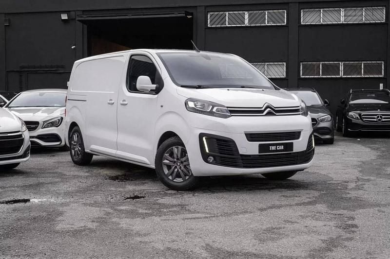 Branco Usado 2017 Citroën Jumpy Monovolume | € 15.900 - Imagem 1/4