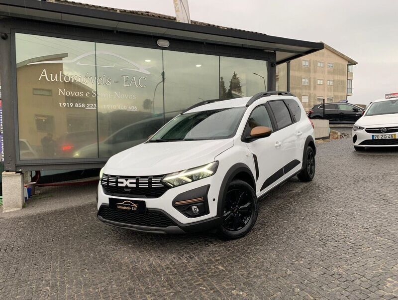 Branco Usado 2025 Dacia Jogger Extreme Monovolume | € 25.900 (Preço elevado) - Imagem 1/4