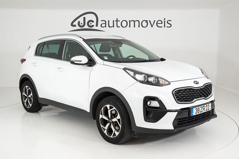 Branco Usado 2019 Kia Sportage Urban SUV | € 20.900 (Preço justo) - Imagem 1/4