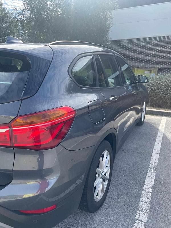 Usado BMW X1 116 HP (85 kW) 2018 Cinzento SUV
