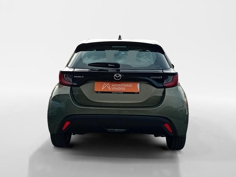 Usado Mazda 2 116 HP (85 kW) 2024 Verde Citadino