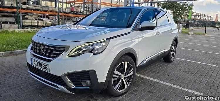 Branco Usado 2018 Peugeot 5008 Allure Monovolume | € 15.990 (Super Preço) - Imagem 1/1
