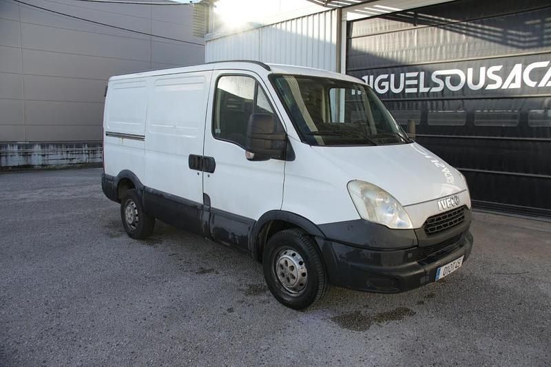 Usado Iveco Daily 106 HP (77 kW) 2014 Branco