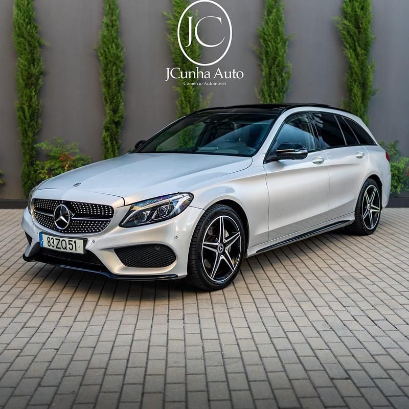 Cinza Usado 2016 Mercedes C220 AMG line Carrinha | € 24.500 - Imagem 1/4