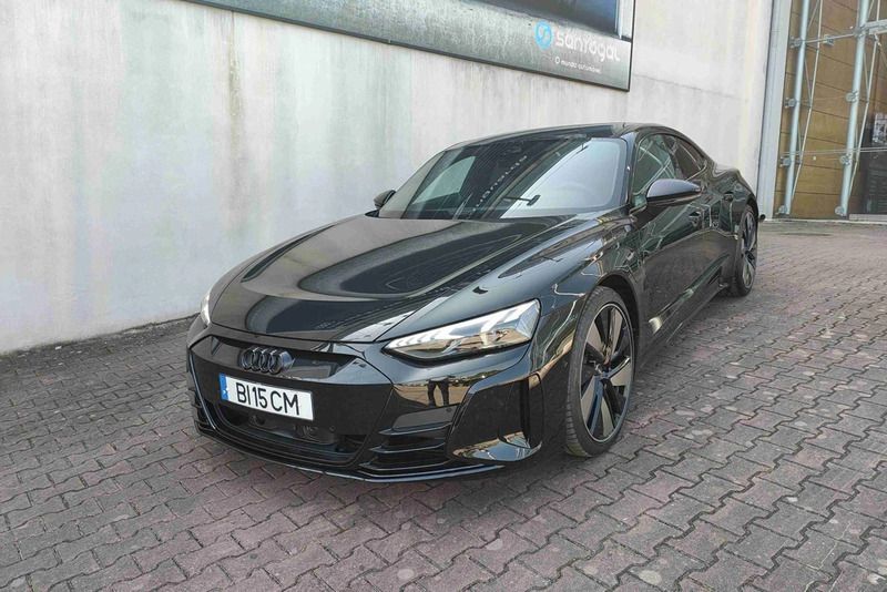 Preto Usado 2024 Audi e-tron GT quattro Advanced Plus Sedan | € 98.900 - Imagem 1/4