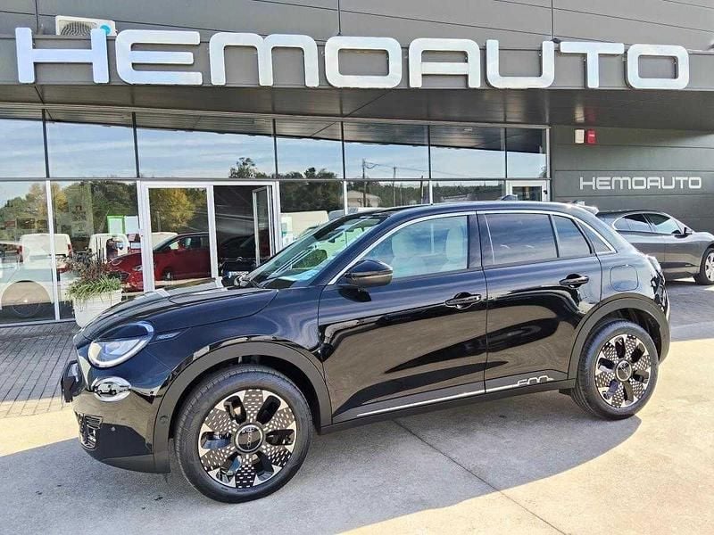 Preto Novo 2025 Fiat 600 La Prima SUV | € 27.999 (Preço justo) - Imagem 1/4
