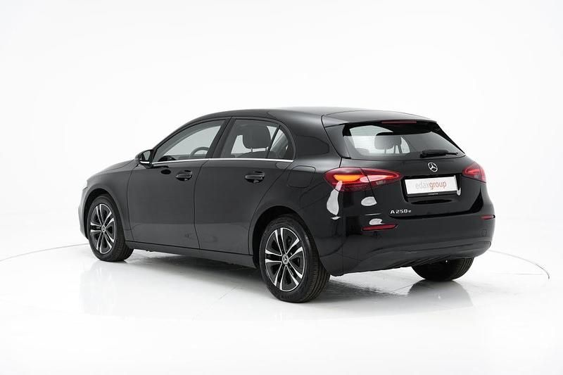 Usado Mercedes A250 218 HP (160 kW) 2023 Preto Sedan