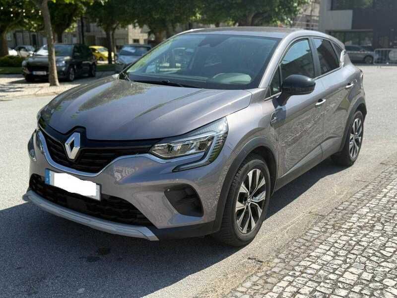 Cinzento Usado 2023 Renault Captur SUV | € 24.450 (Preço justo) - Imagem 1/4
