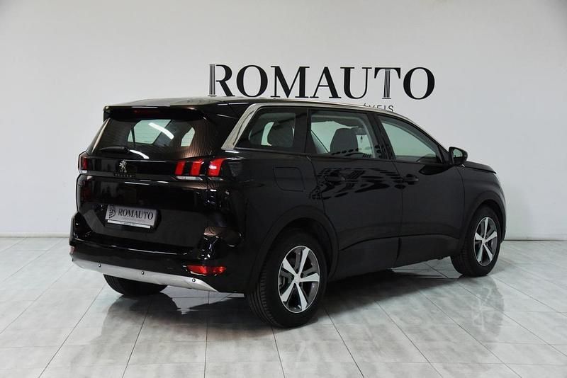 Usado Peugeot 5008 Active 130 HP (95 kW) 2019 Preto SUV
