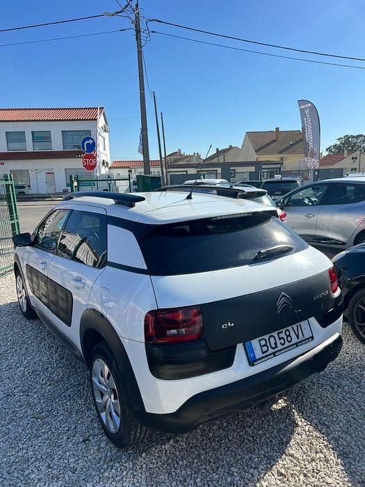 Usado 2015 Citroën C4 Cactus Citadino | € 6.700 (Bom preço) - Imagem 1/4