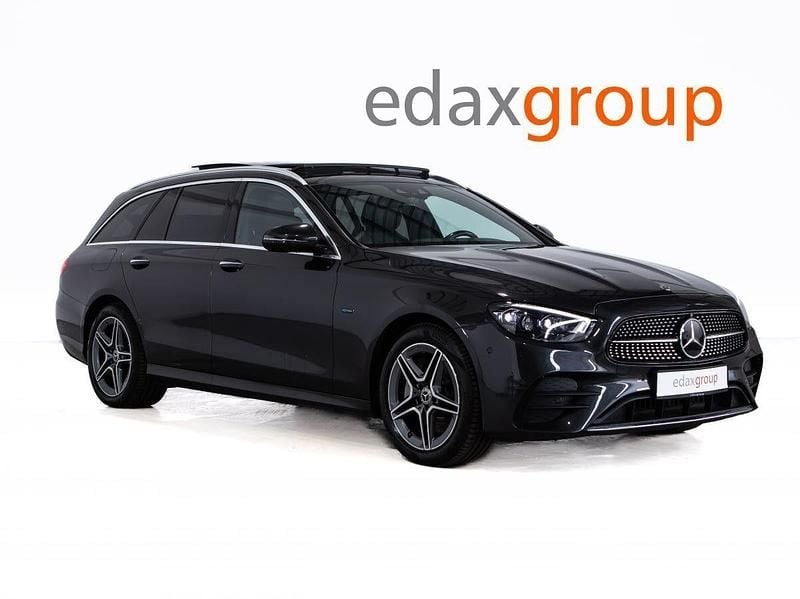 Cinza Usado 2020 Mercedes E300 AMG line Carrinha | € 31.490 (Preço justo) - Imagem 1/4