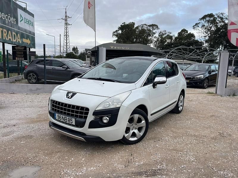 Branco Usado 2012 Peugeot 3008 Allure SUV | € 11.900 (Caro) - Imagem 1/4