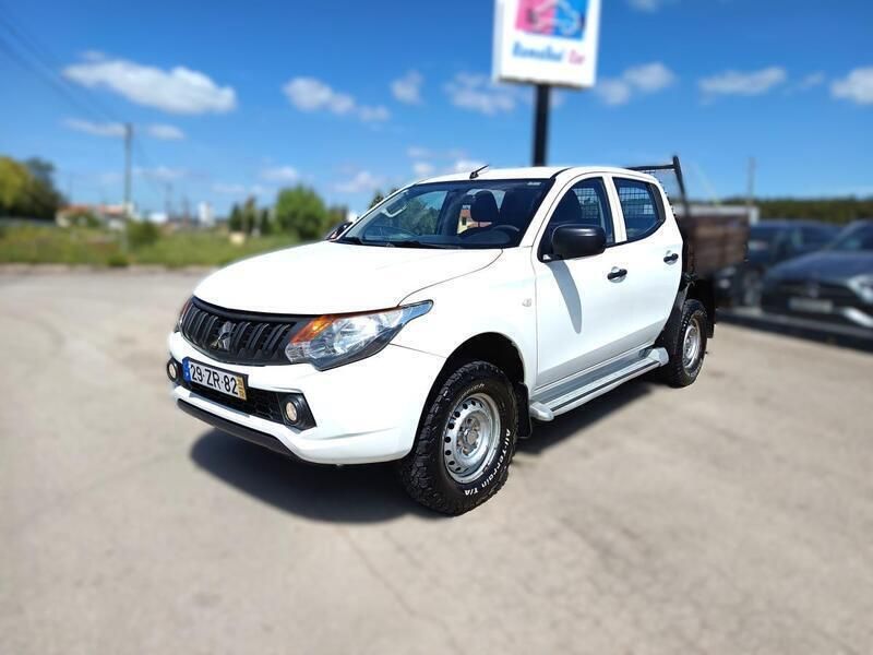 Branco Usado 2019 Mitsubishi L200 Intense Pickup | € 21.250 (Preço elevado) - Imagem 1/4