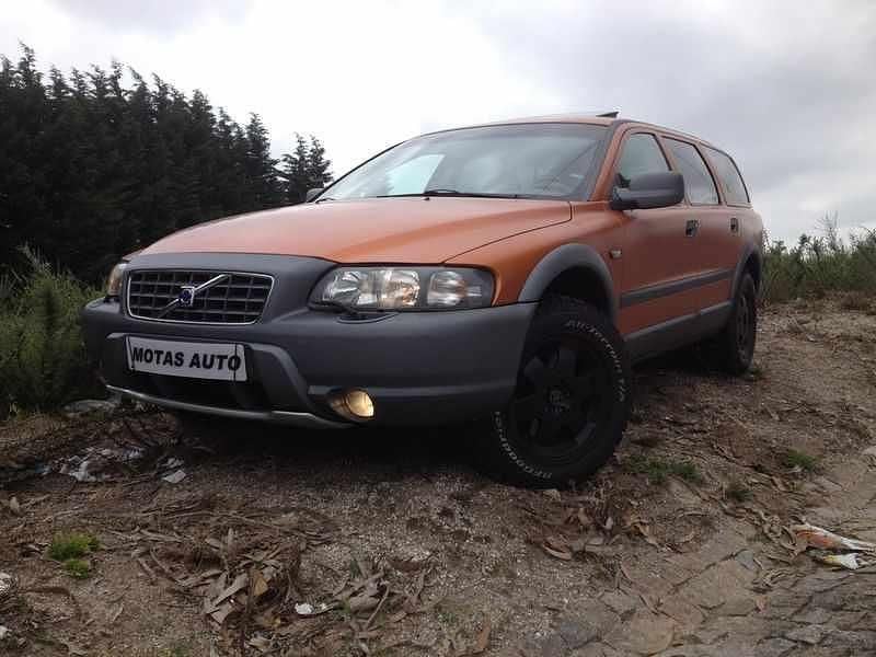 Usado Volvo XC70 200 HP (147 kW) 2000 Laranja SUV