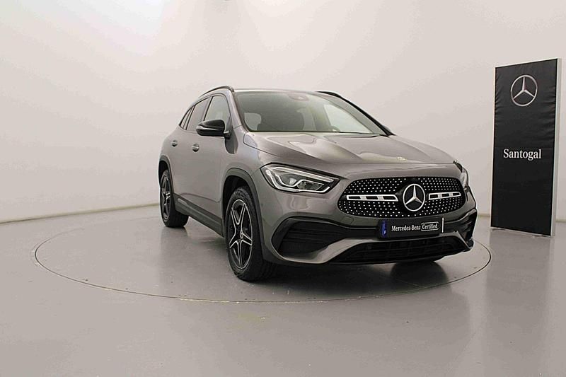 Outro Usado 2022 Mercedes GLA250 AMG line SUV | € 42.990 - Imagem 1/4