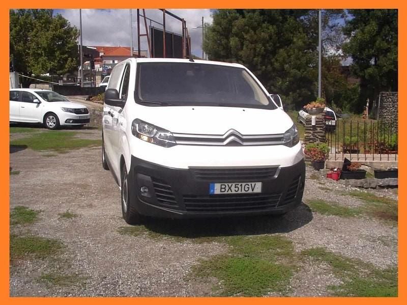 Branco Usado 2021 Citroën Jumpy Monovolume | € 12.846 - Imagem 1/4