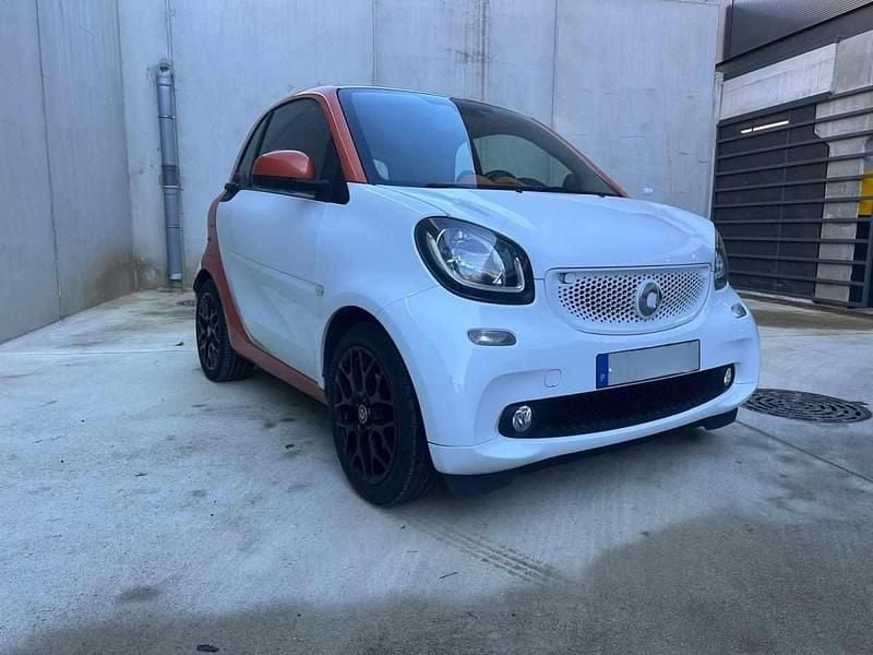 Branco Usado 2014 Smart ForTwo Coupé Coupé | € 8.200 (Preço justo) - Imagem 1/4