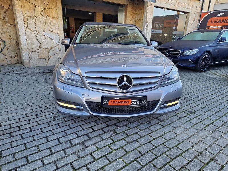 Usado Mercedes C220 Avantgarde 170 HP (125 kW) 2013 Cinza Sedan