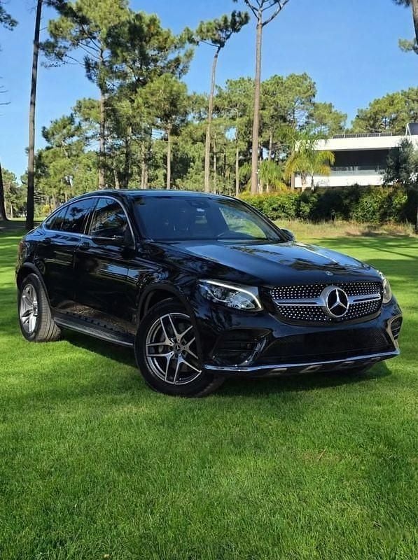 Preto Usado 2019 Mercedes GLC250 AMG line Coupé | € 50.000 - Imagem 1/4