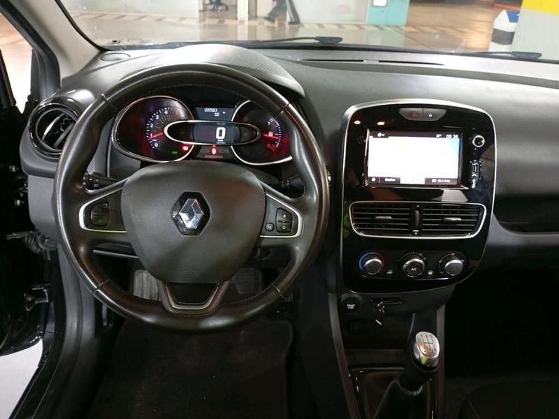 Usado Renault Clio IV 90 HP (66 kW) 2019 Preto Carrinha