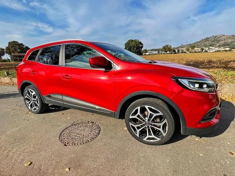 Usado Renault Kadjar Intens 115 HP (84 kW) 2021 Vermelho SUV