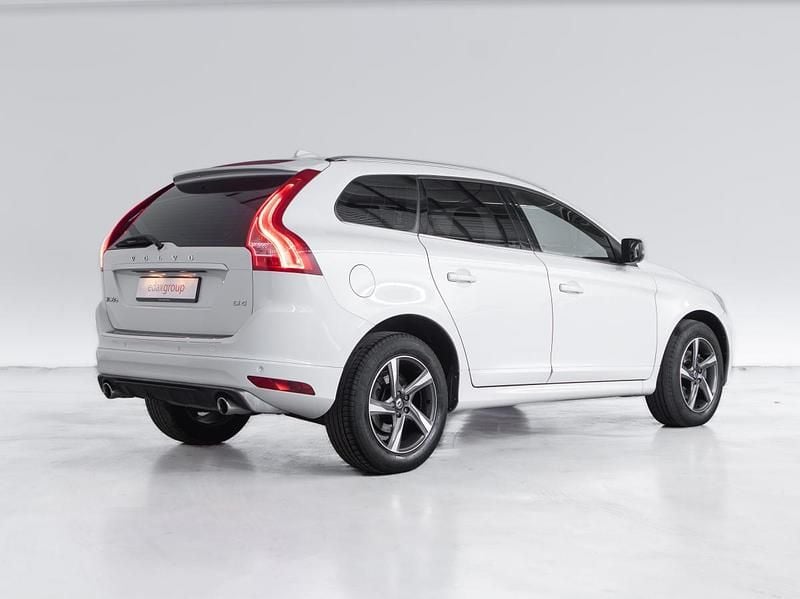 Usado Volvo XC60 190 HP (139 kW) 2015 Branco SUV