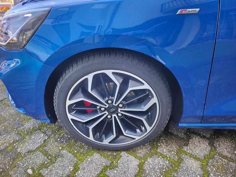 Usado Ford Focus 125 HP (91 kW) 2019 Azul Citadino