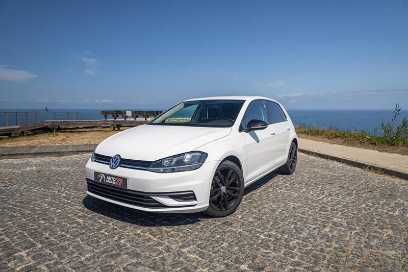 Usado VW Golf VII 115 HP (84 kW) 2019 Branco