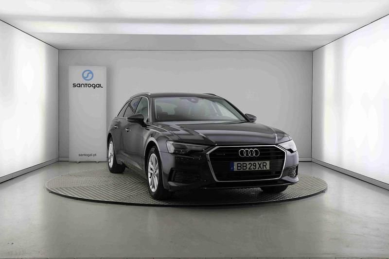 Usado Audi A6 Comfort 265 HP (194 kW) 2023 Cinzento Carrinha