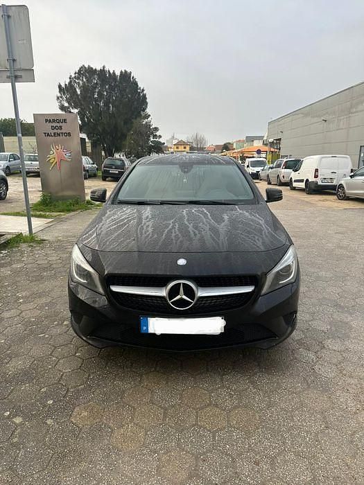 Usado Mercedes CLA200 136 HP (100 kW) 2015