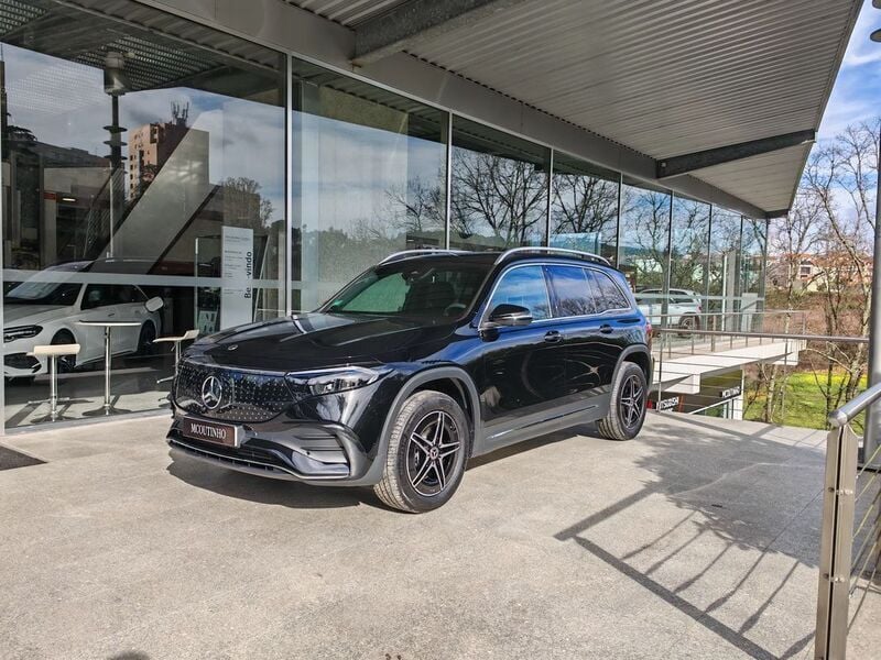 Preto Usado 2024 Mercedes EQB250+ Edition SUV | € 53.250 (Caro) - Imagem 1/4