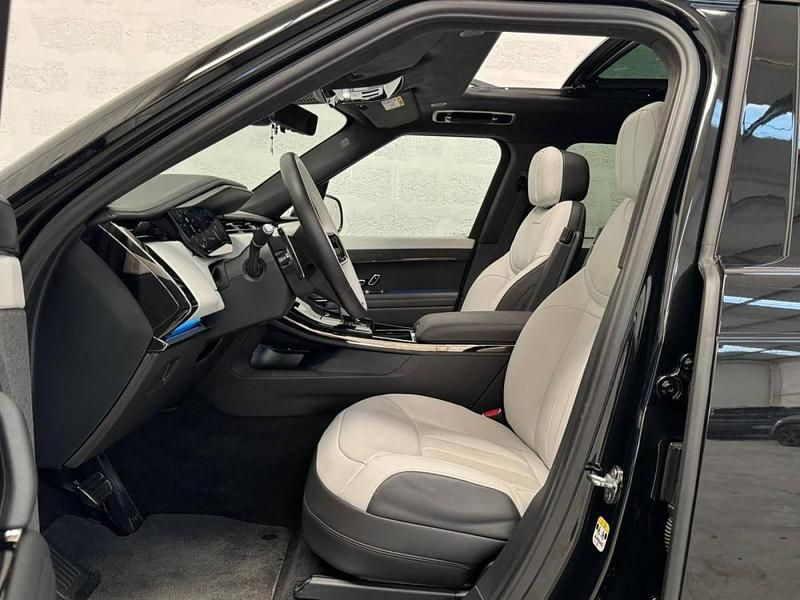 Usado Land Rover Range Rover Sport 530 HP (389 kW) 2025 Preto SUV