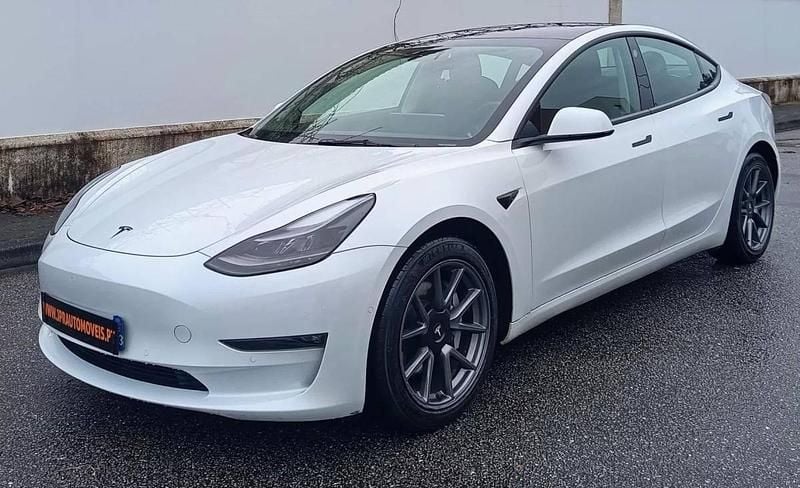 Branco Usado 2021 Tesla Model 3 Long Range AWD Sedan | € 26.490 (Super Preço) - Imagem 1/4