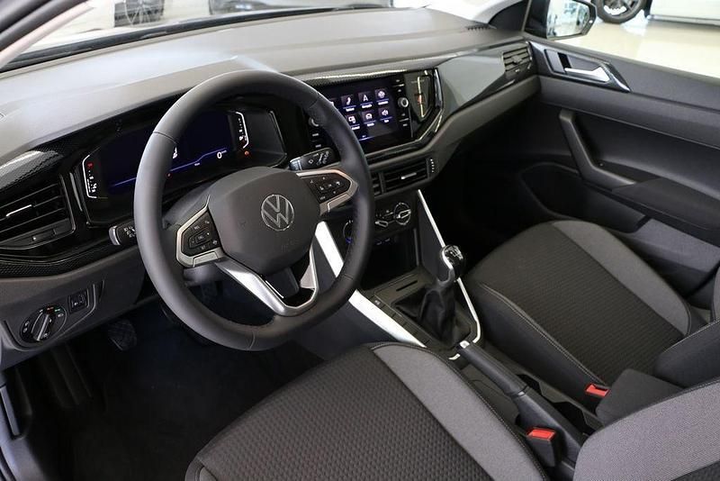 Usado VW Polo 95 HP (69 kW) 2024 Preto Citadino