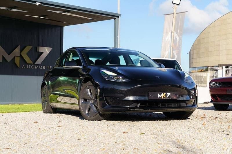 Preto Usado 2020 Tesla Model 3 Standard Range Plus Sedan | € 24.900 (Preço elevado) - Imagem 1/4