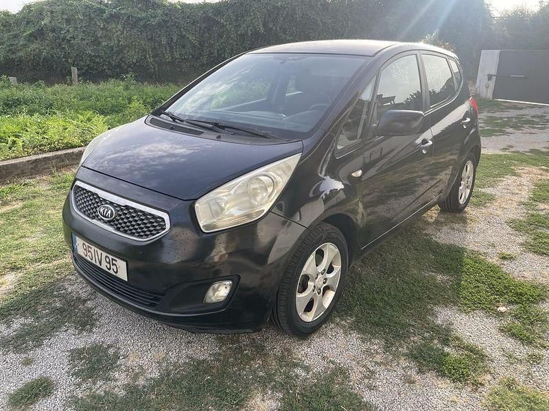 Usado 2010 Kia Venga Citadino | € 2.850 - Imagem 1/4