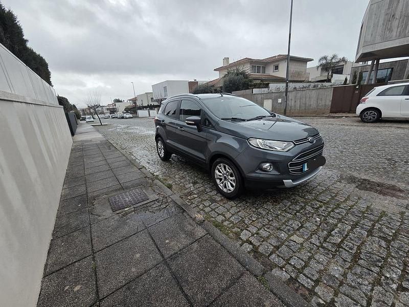 Usado Ford Ecosport 125 HP (91 kW) 2016 SUV